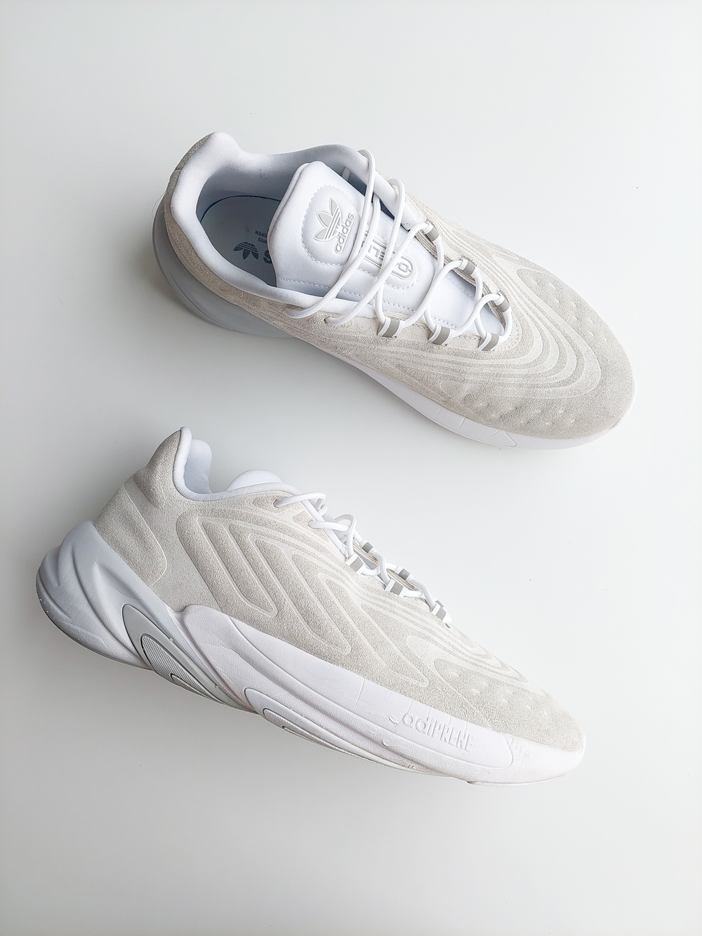 Adidas Ozelia Men's 9.5 (27.5cm)  White Cream Low-Top Sneakers Shues Suede